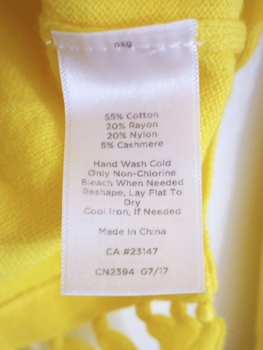 Talbots Cashmere Blend Bright Yellow Fringe Hem Sweater Size S - Picture 3 of 7